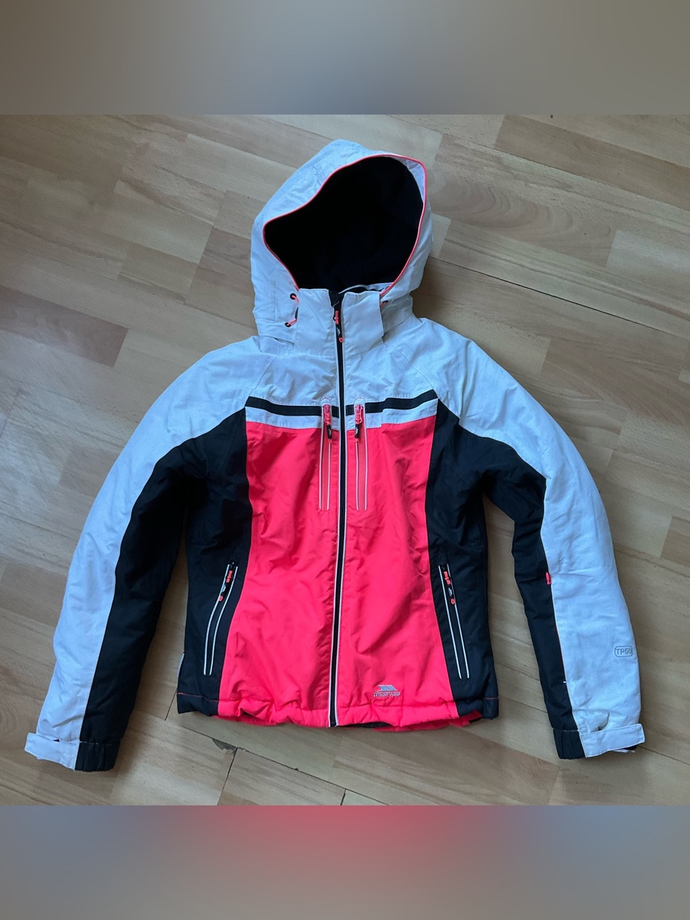 Trespass Women's White and Bright Pink Waterproof ski Jacket